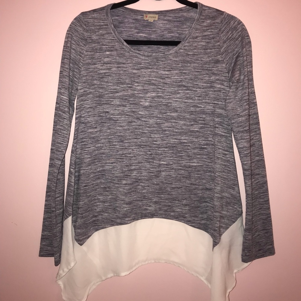 BLUE/GREY SWEATER WITH WHITE DETAILING ON BOTTOM